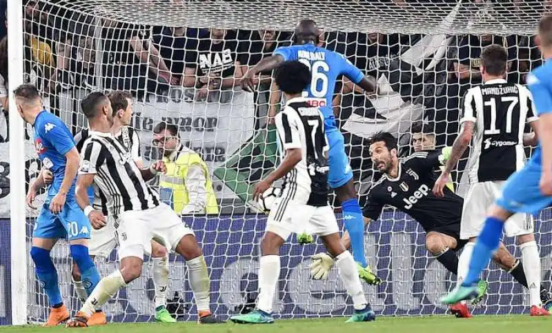 il gol di koulibaly in juventus napoli 