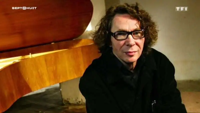 JEAN CLAUDE ARNAULT