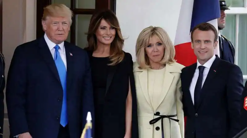 macron e trump con brigitte e melania