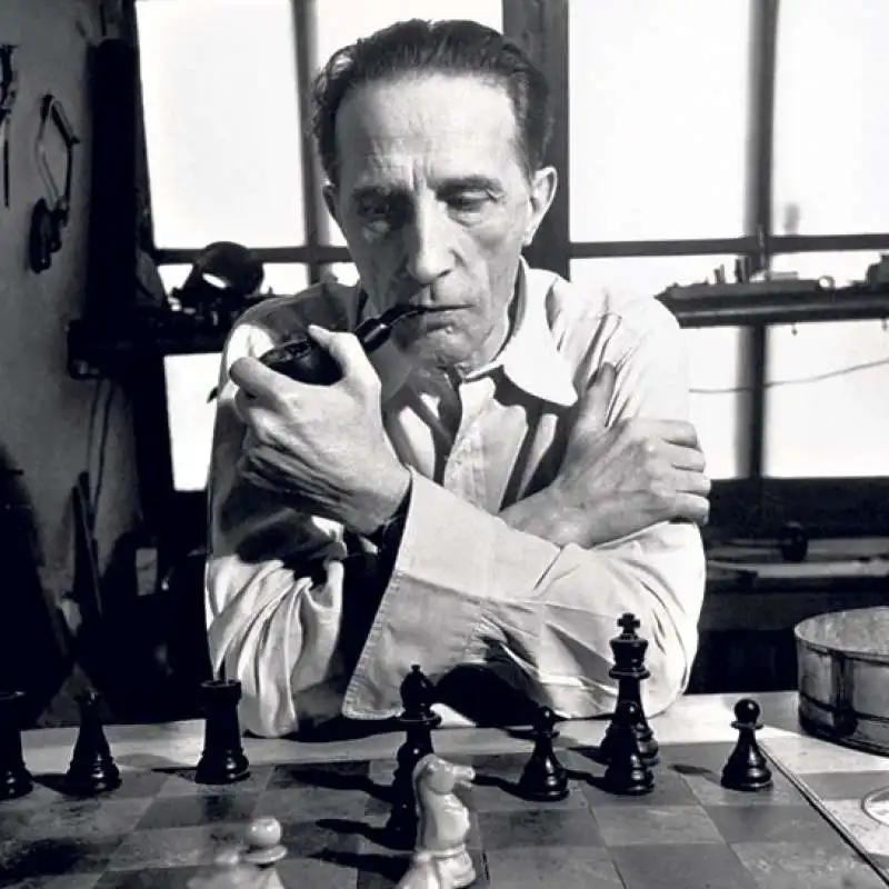 MARCHEL DUCHAMP