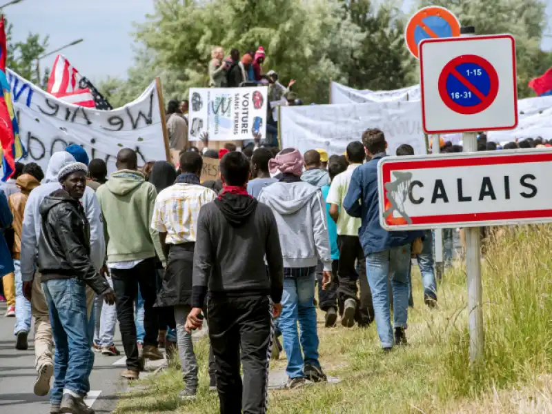 MIGRANTI CALAIS