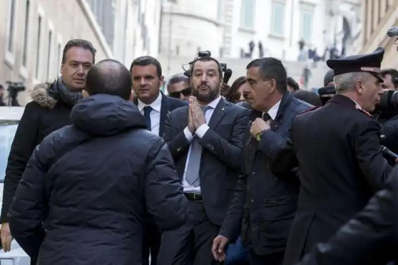 salvini a piedi dopo consultazioni al quirinale