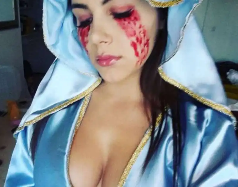 valentina nappi madonna lacrima sangue