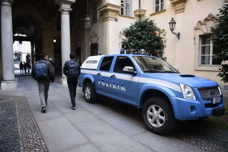 allarme bomba a torino   busta con esplosivo inviata a chiara appendino 5