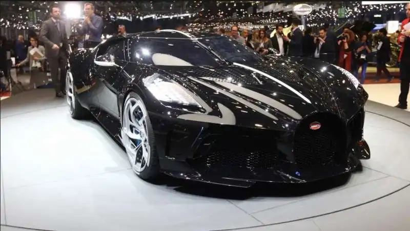 bugatti la voiture noire 8