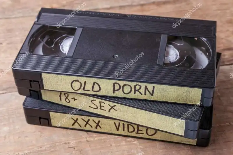 CASSETTE PORNO 2