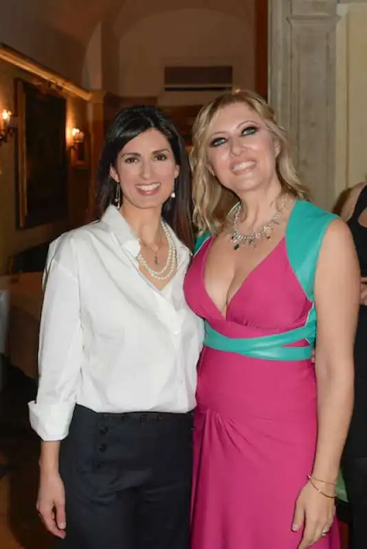 compleanno rosaria renna  con virginia raggi 