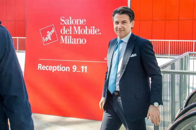 giuseppe conte al salone del mobile 4