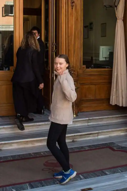 greta thunberg entra in senato 5