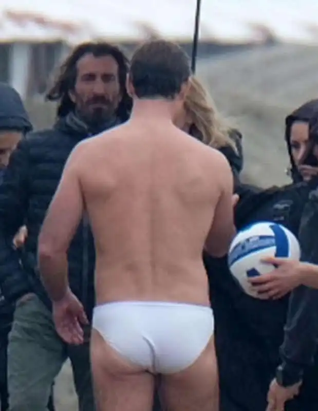 jude law sul set di the new pope 6