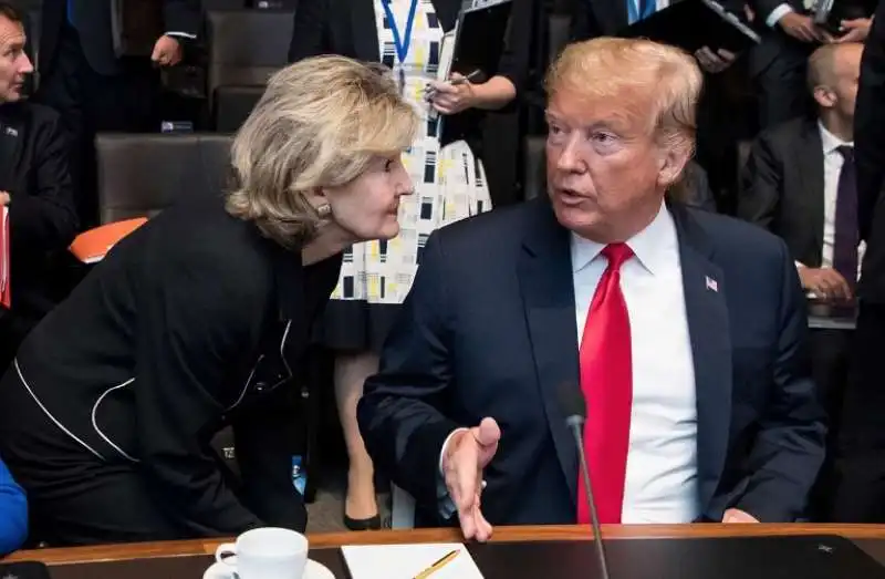 KAY BAILEY HUTCHISON E DONALD TRUMP