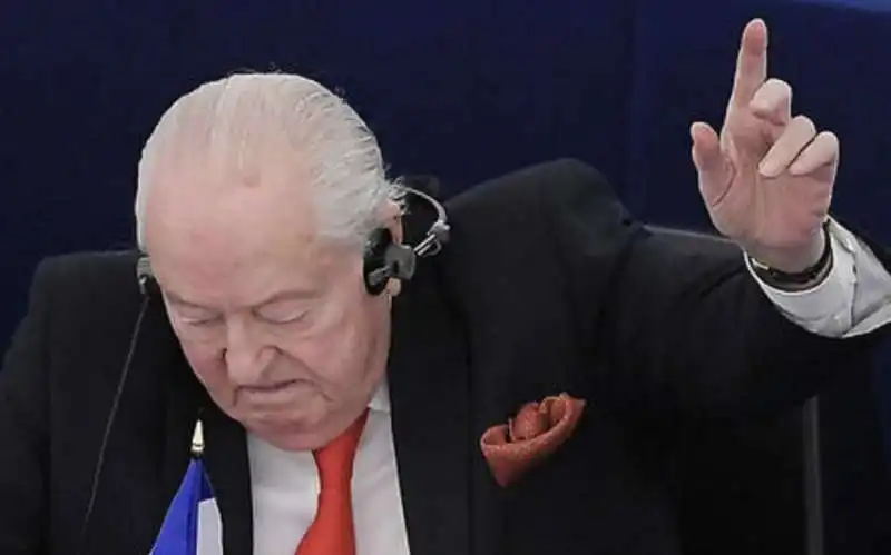 l'ultimo discorso di jean marie le pen al parlamento europeo 8