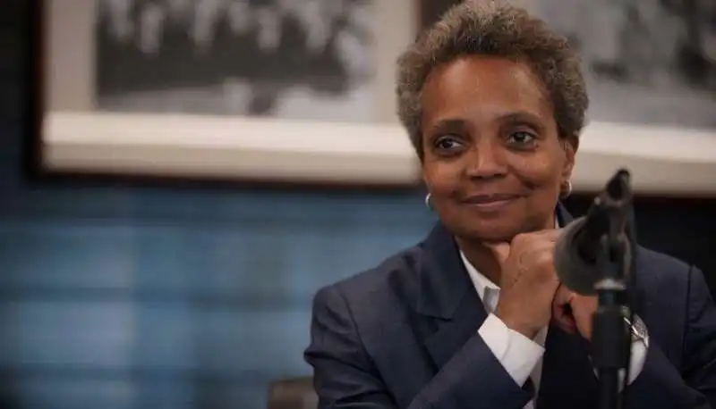 lori lightfoot 6