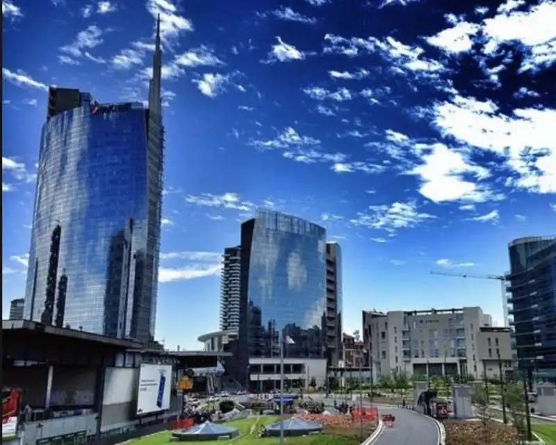 milano porta garibaldi 1