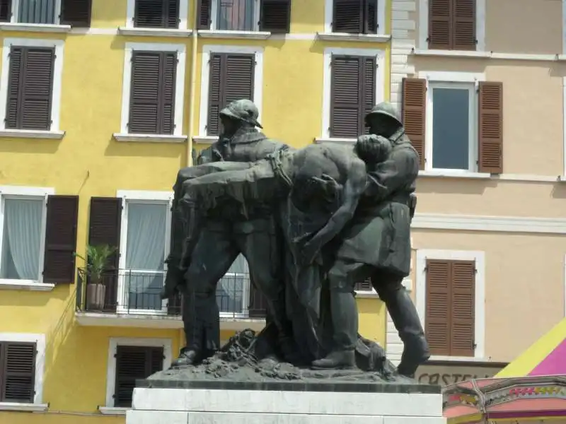 piazza della vittoria salo'