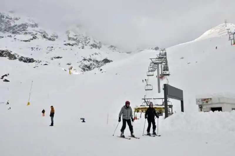 scontro tra due sciatori a bormio 4