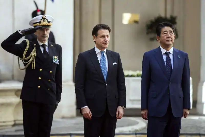 shinzo abe a roma incontra giuseppe conte 19