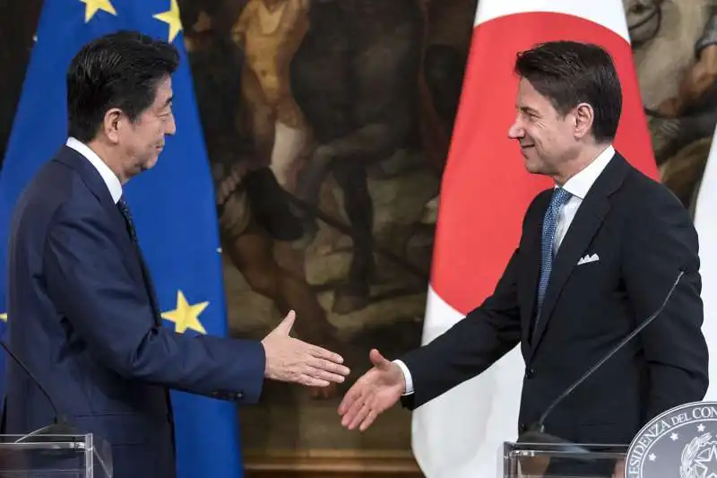 shinzo abe a roma incontra giuseppe conte 6