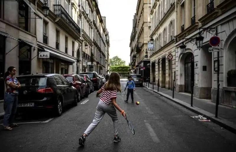 bambini a parigi