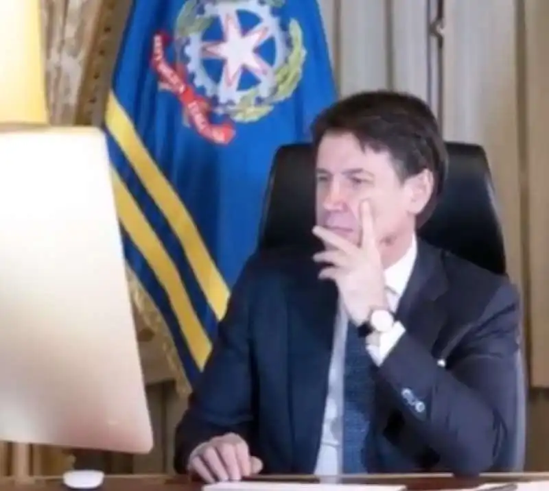 CONTE IN VIDEOCONFERENZA