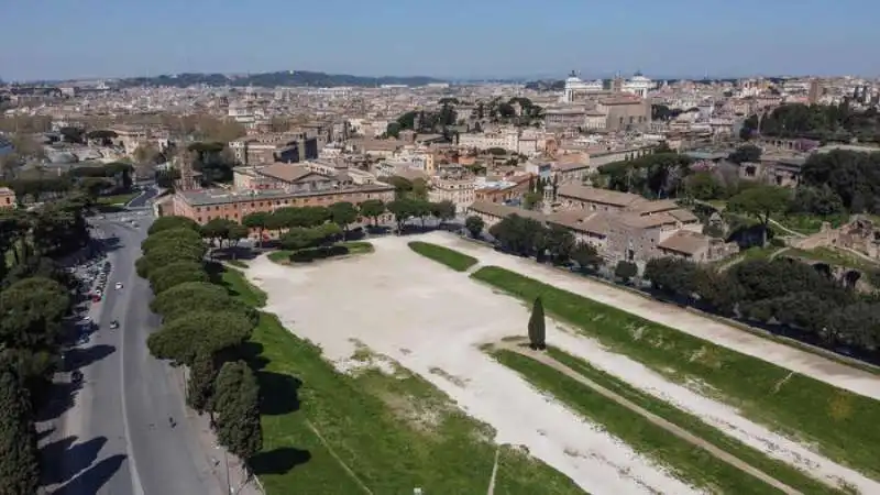 coronavirus   le foto di roma vista dal drone 15