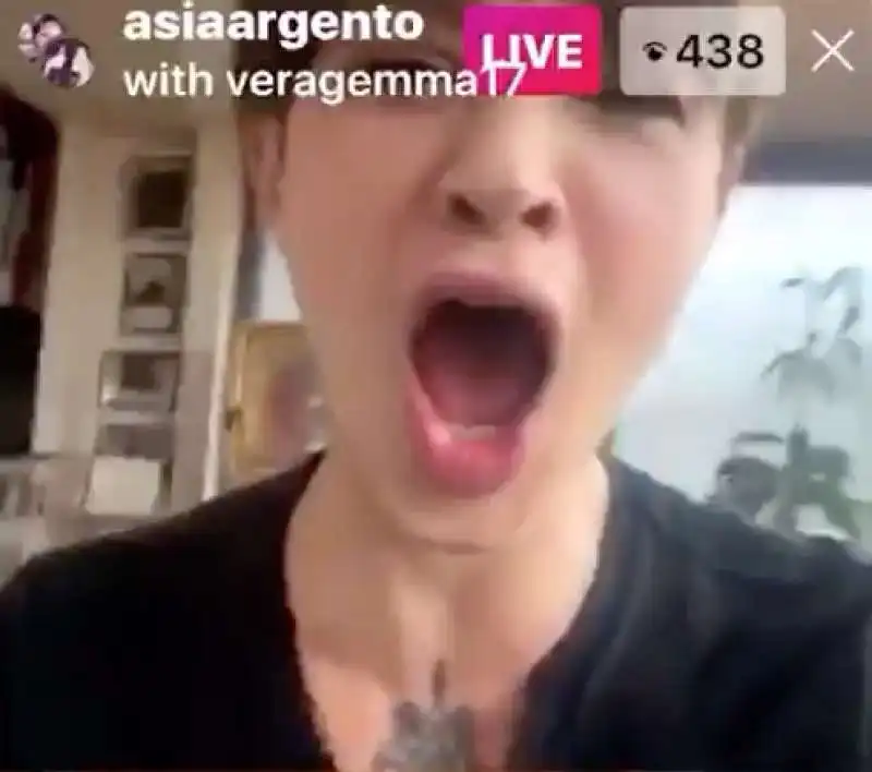 il video di asia argento e vera gemma  6