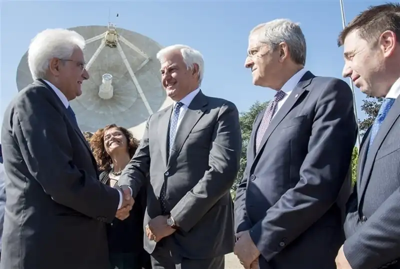 MATTARELLA AL POLO SPAZIALE DI MATERA CON PROFUMO