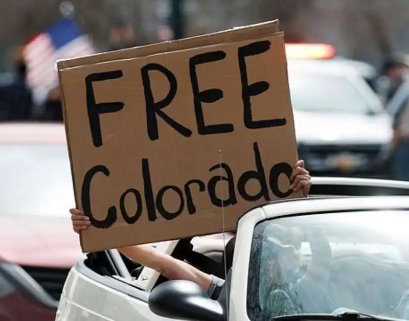 proteste contro il lockdown in colorado 3