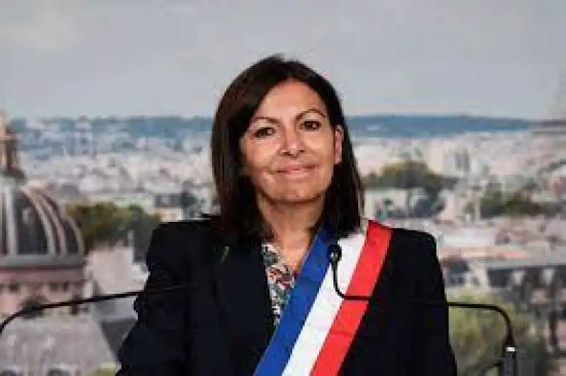 anne hidalgo 3