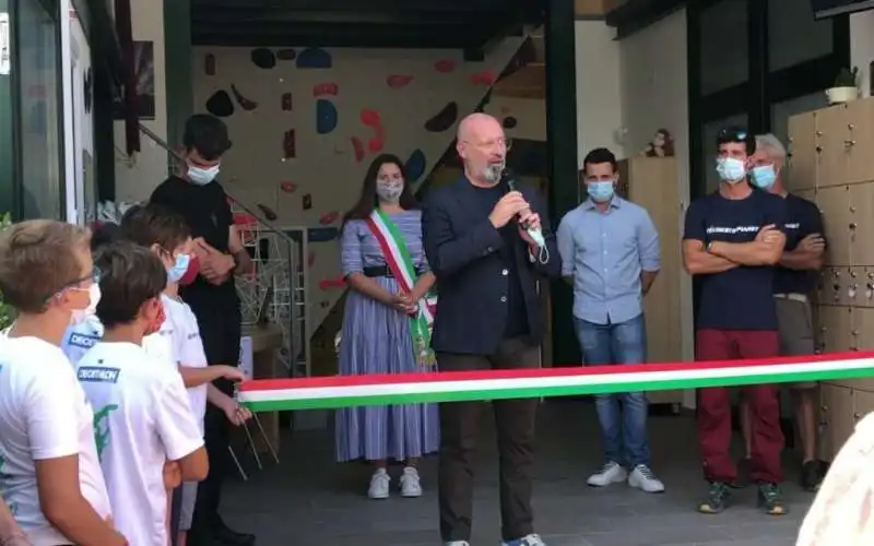 bonaccini contro i no mask