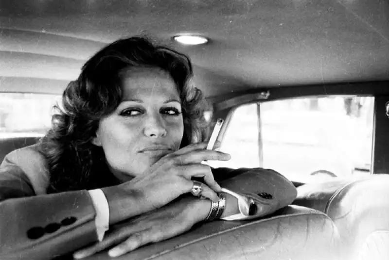 claudia cardinale ph sandro becchetti