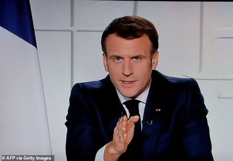 emmanuel macron parla ai francesi