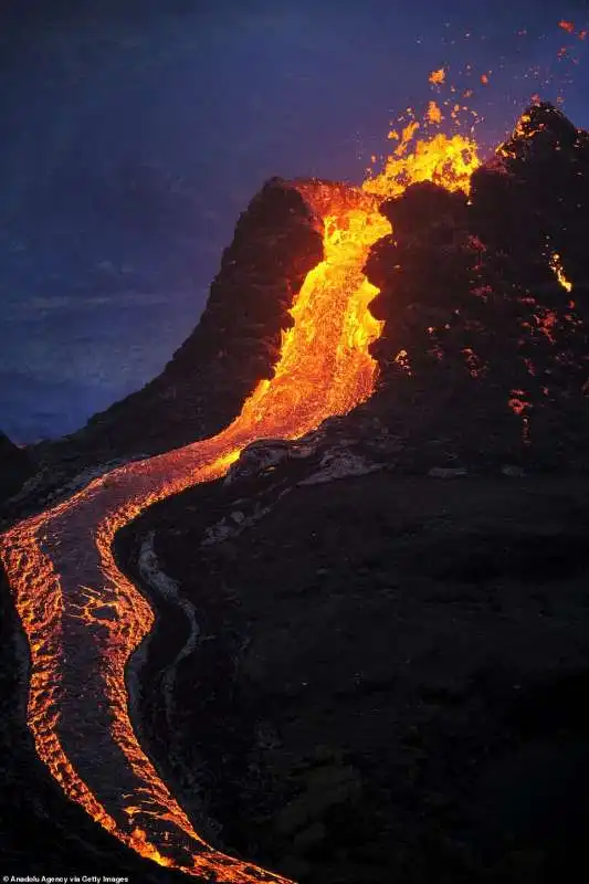 eruzione vulcano valle di geldinga, in islanda 9