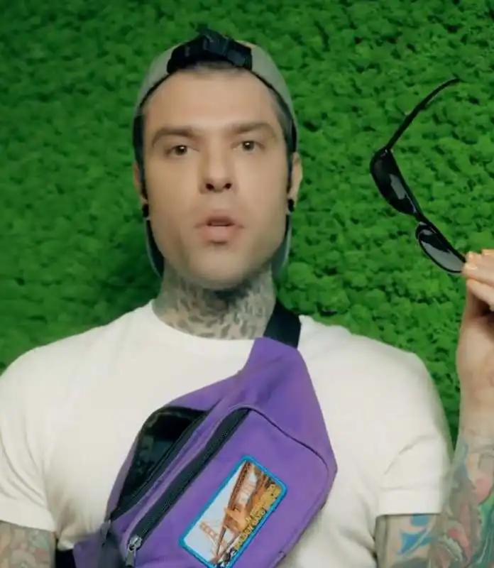 fedez linea smalti noon 10