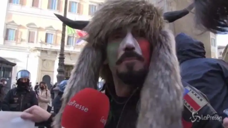 HERMES FERRARI LO SCIAMANO DI PIAZZA MONTECITORIO 3