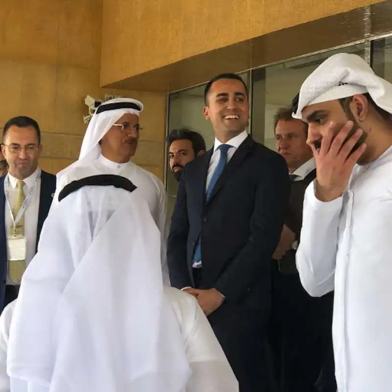 luigi di maio negli emirati arabi uniti 