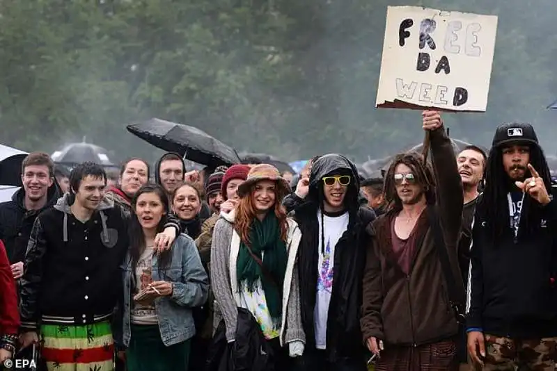 MANIFESTAZIONI A LONDRA PER LA LEGALIZZAZIONE DELLA CANNABIS