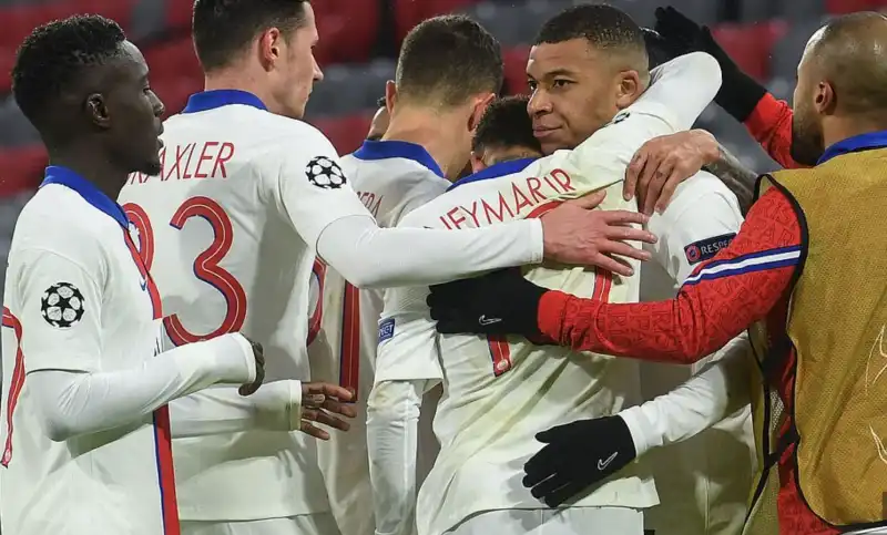 MBAPPE' BAYERN PSG