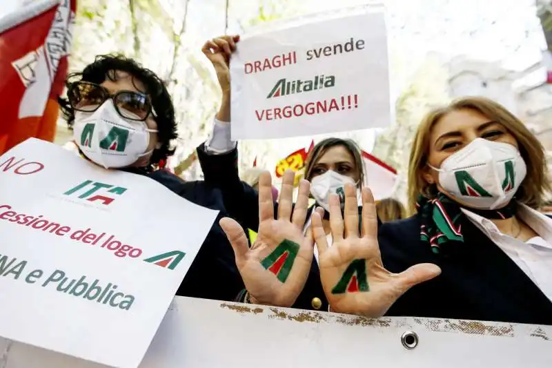  protesta dei dipendenti alitalia 