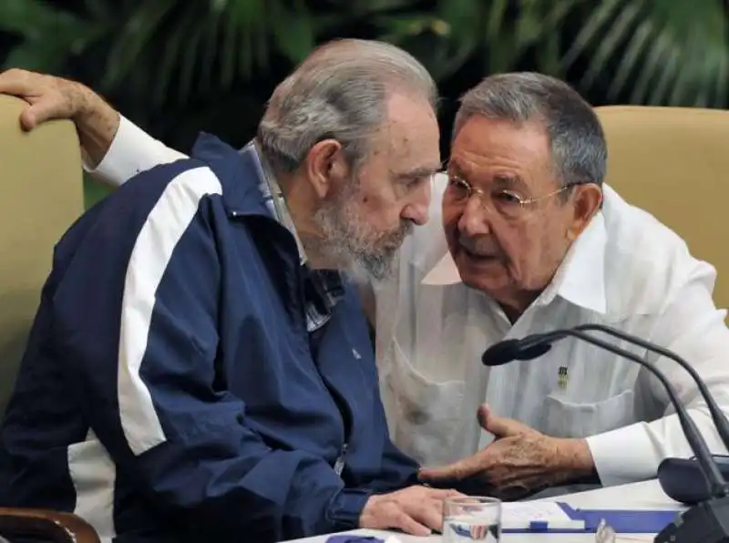 raul e fidel castro