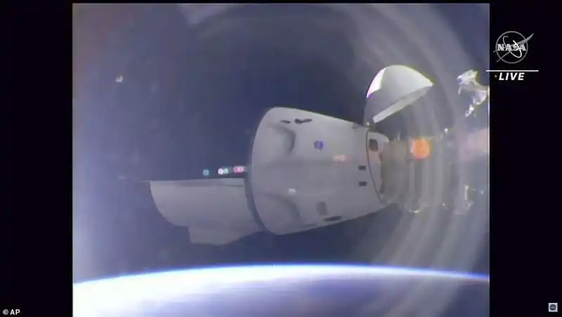 spacex crew dragon 5