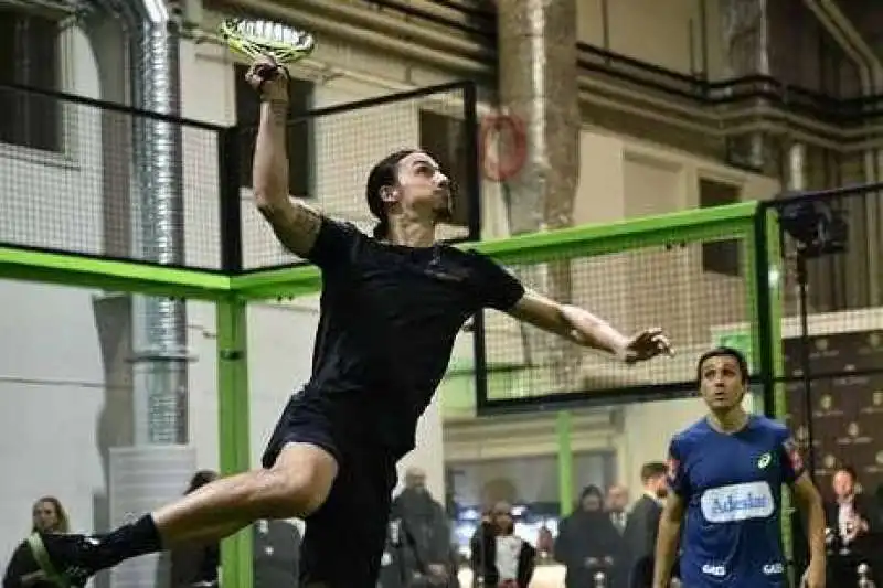  zlatan ibrahimovic padel 