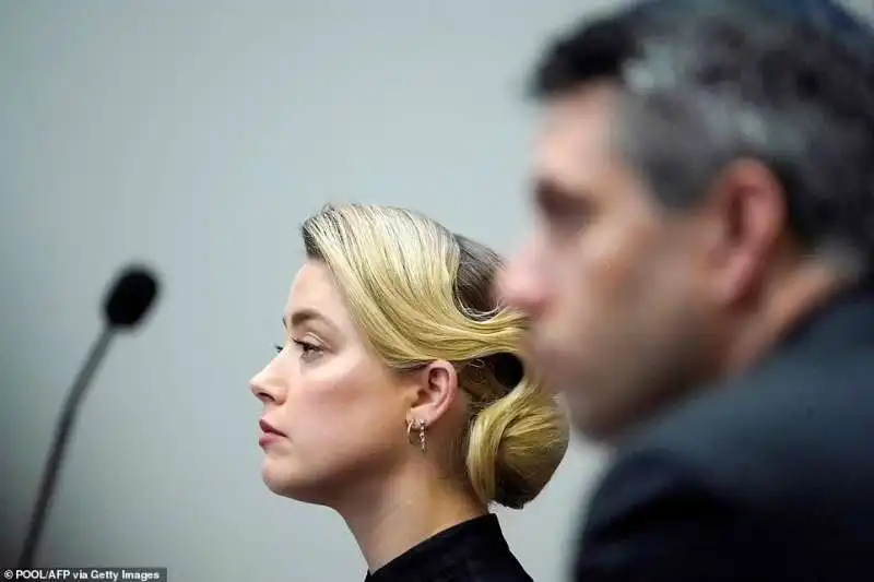 Amber Heard durante il processo in Virginia 3