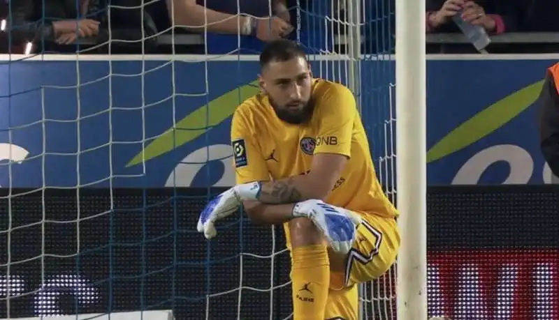 errore di donnarumma contro lo strasburgo 