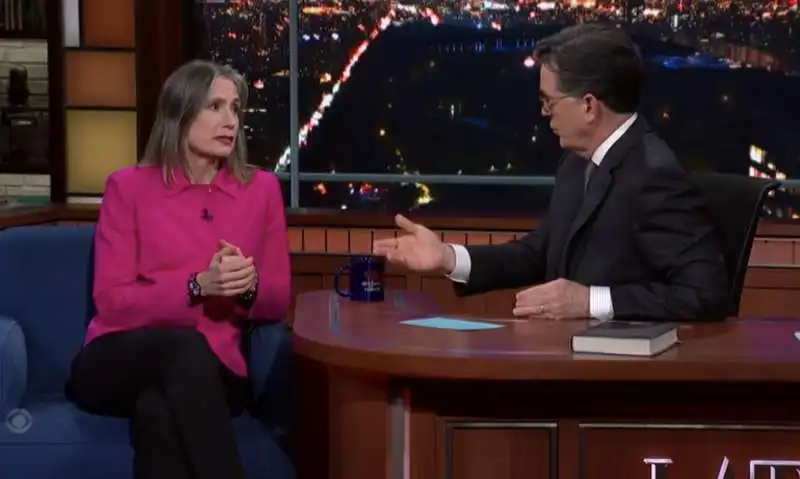 FIONA HILL OSPITE DI STEPHEN COLBERT  