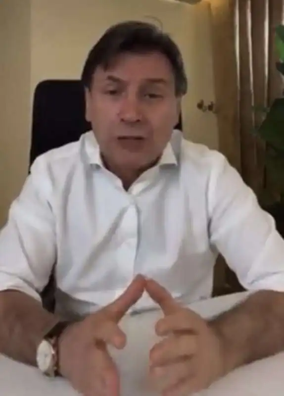 giuseppe conte in diretta facebook