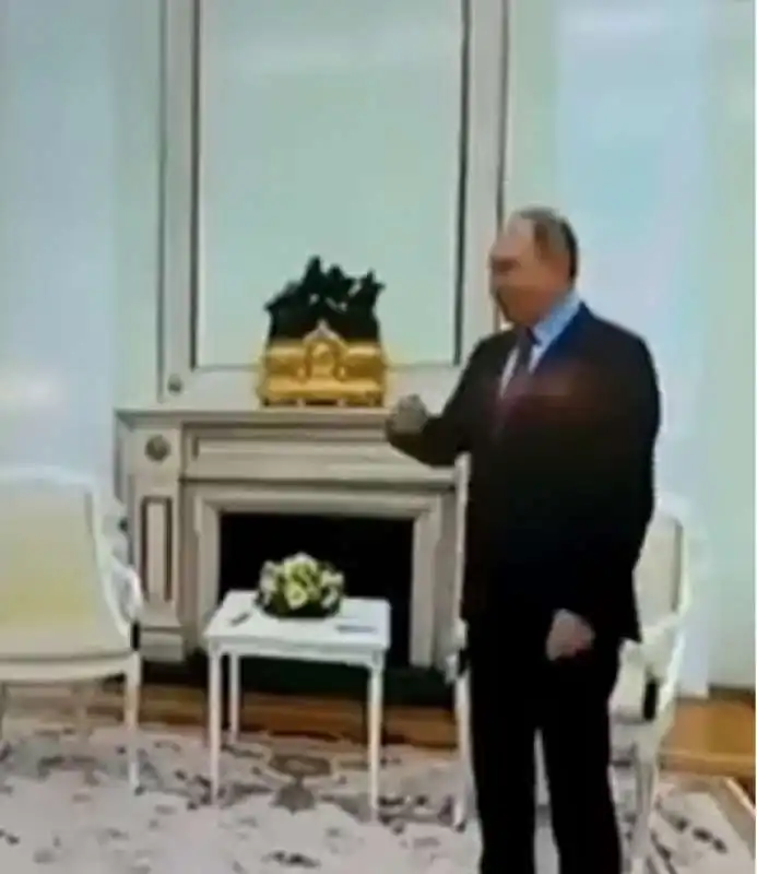 i tremori di vladimir putin 3