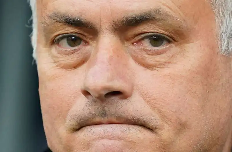 jose mourinho a san siro 2