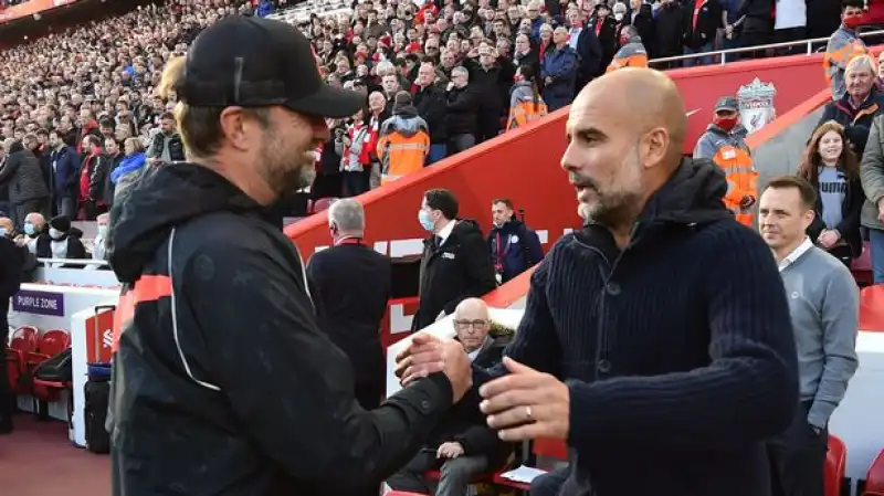 klopp e guardiola manchester city liverpool 1