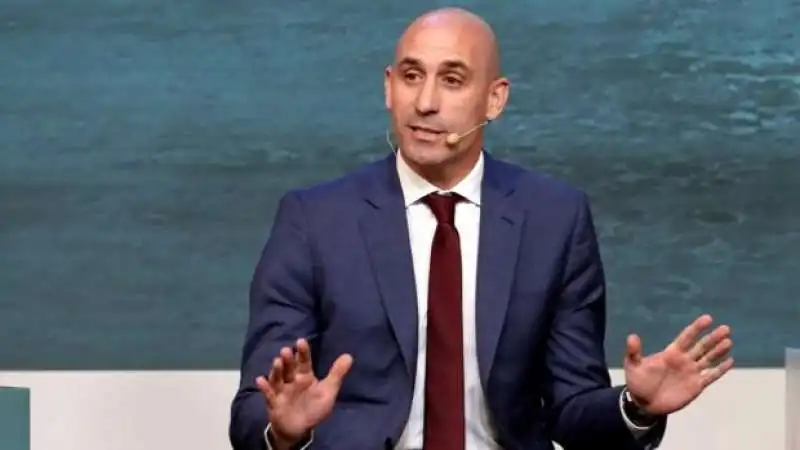 LUIS RUBIALES 